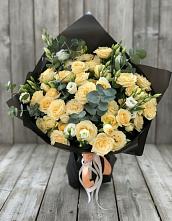 Букет цветов из:  Розы и Лизиантусы в Восточном Ставропольского края