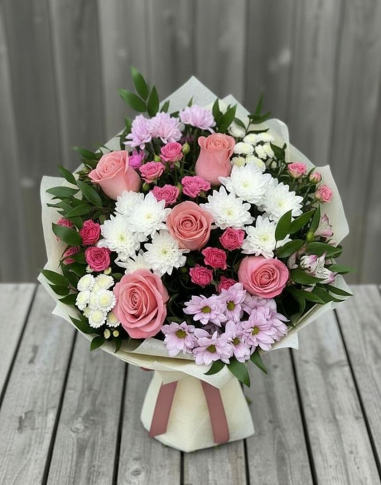 Букет цветов из: Альстромерии, Гвоздики, Розы и Хризантемы в Восточном Ставропольского края