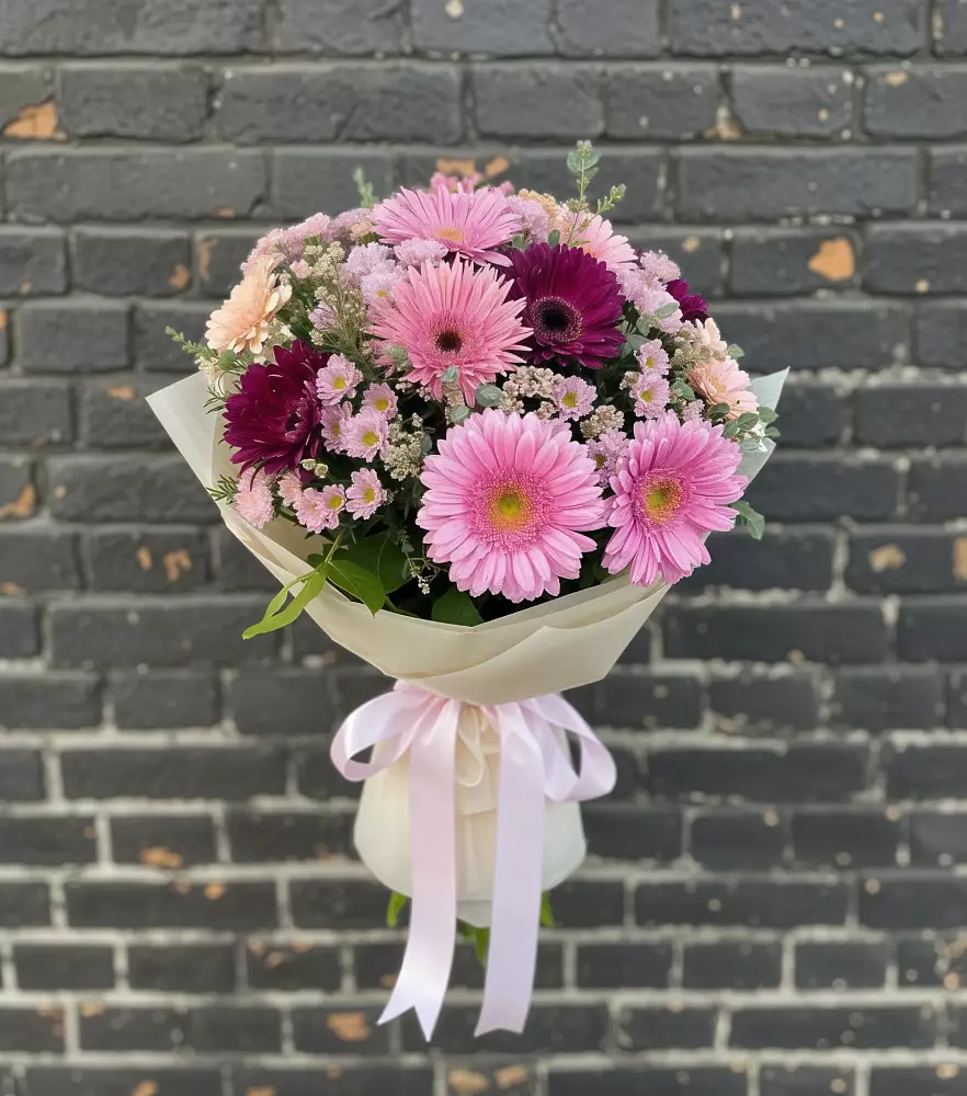 Букет цветов из: Герберы и Хризантемы в Восточном Ставропольского края