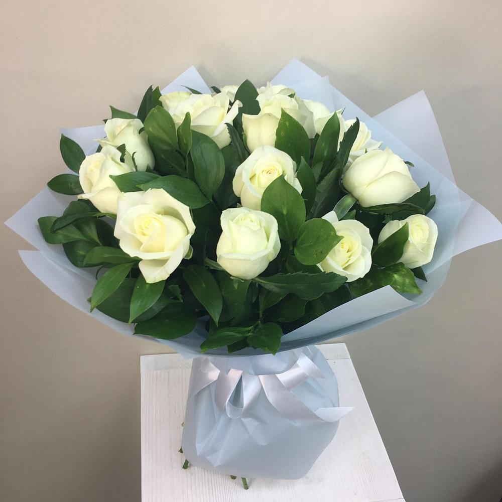 Букет 15 Белых роз Проуд в Восточном Ставропольского края