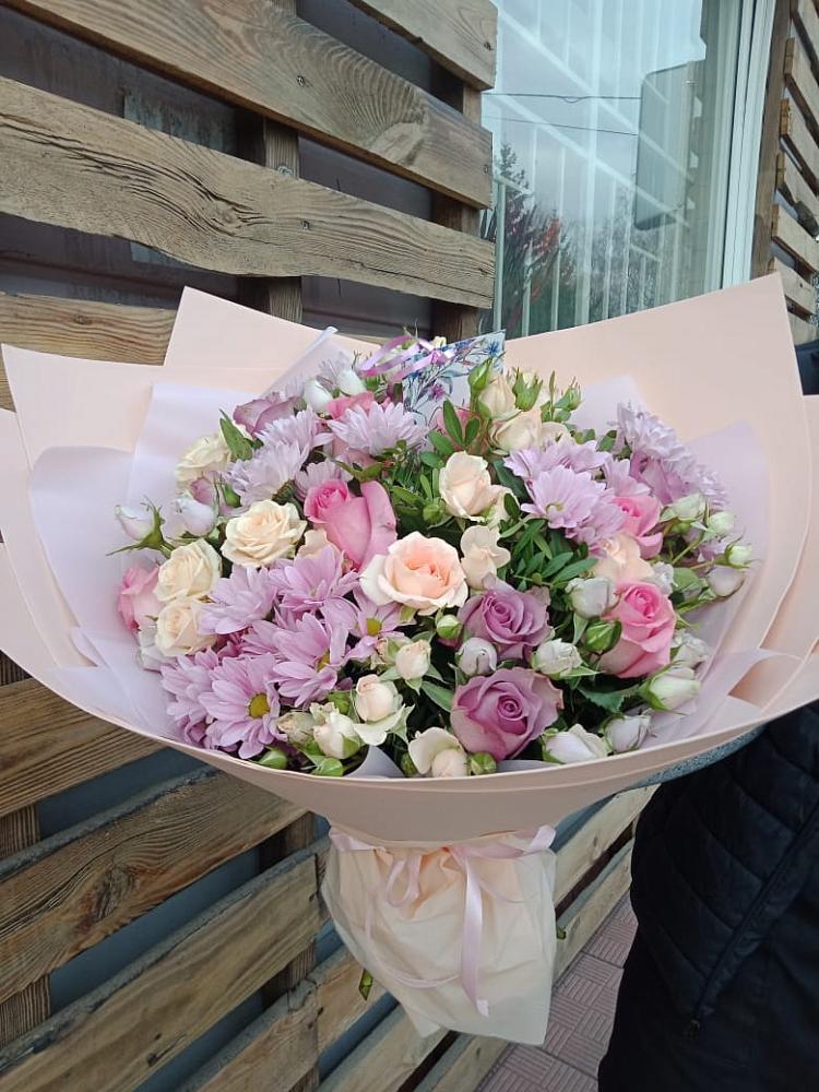 Букет цветов из: Розы и Хризантемы в Восточном Ставропольского края