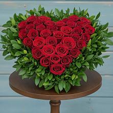 Цветочная композиция из Розы в виде сердца в Восточном Ставропольского края