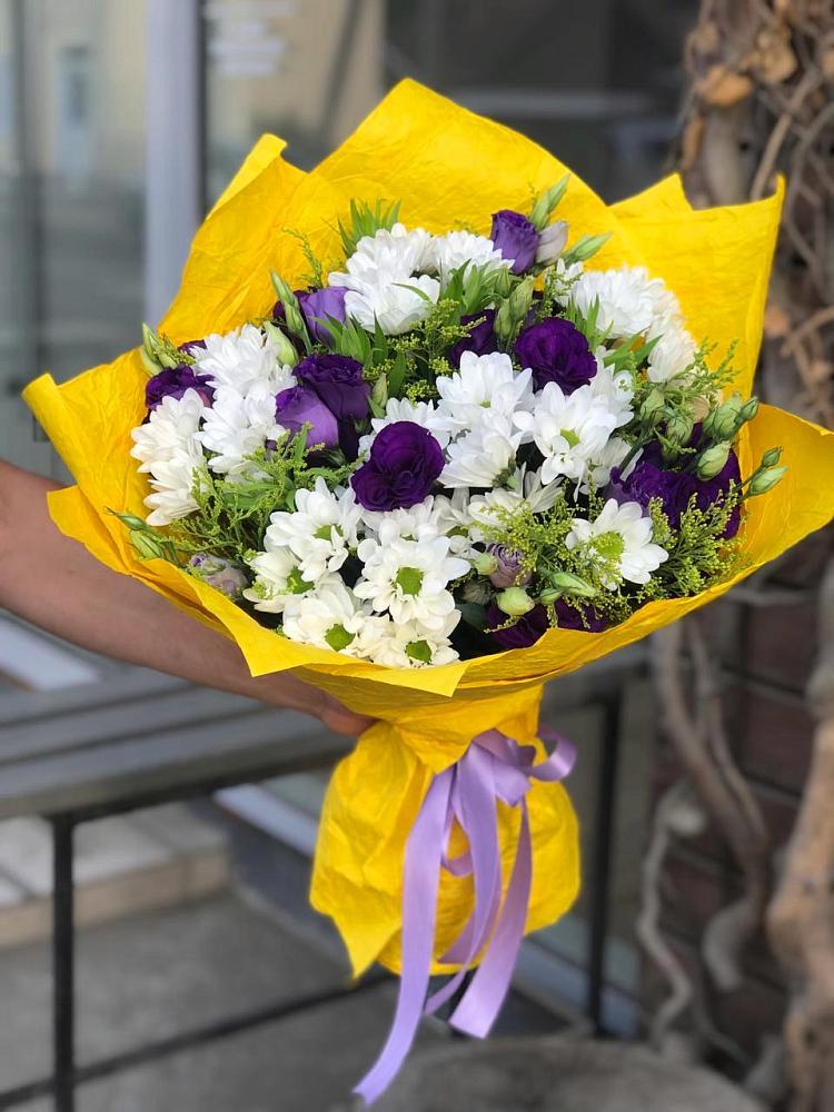 Букет цветов из: Ирисы, Хризантемы и Ромашки в Восточном Ставропольского края