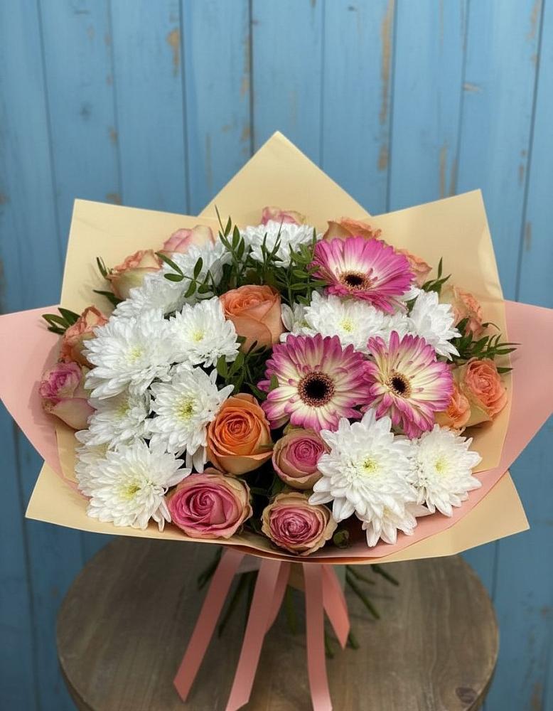 Букет цветов из: Розы, Герберы и Хризантемы в Восточном Ставропольского края