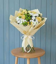 Букет цветов из:  Хризантемы и Розы в Восточном Ставропольского края