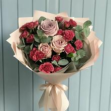 Букет цветов из:  Гвоздики и Розы в Восточном Ставропольского края