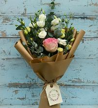 Букет цветов из:  Розы и Лизиантусы #REPLACE_PRED# Восточном Ставропольского края